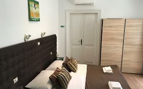 Pula Antic Rooms In Center (Adults Only)